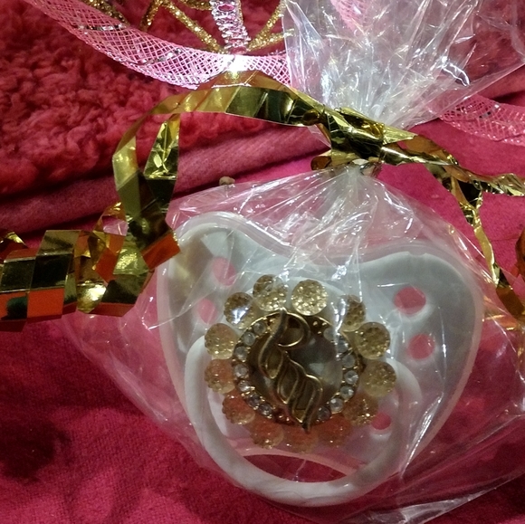 Customized Bling Pacifiers - Picture 2 of 4